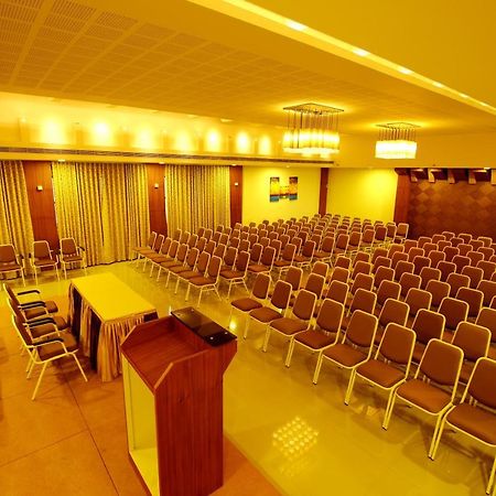 Hotel Hillway Park كولاّم المظهر الخارجي الصورة