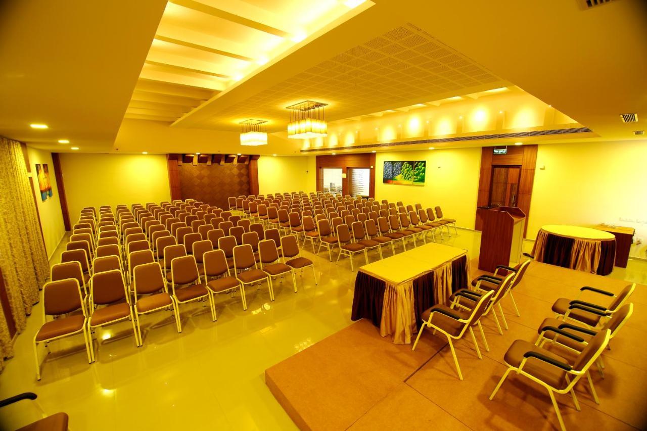 Hotel Hillway Park كولاّم المظهر الخارجي الصورة