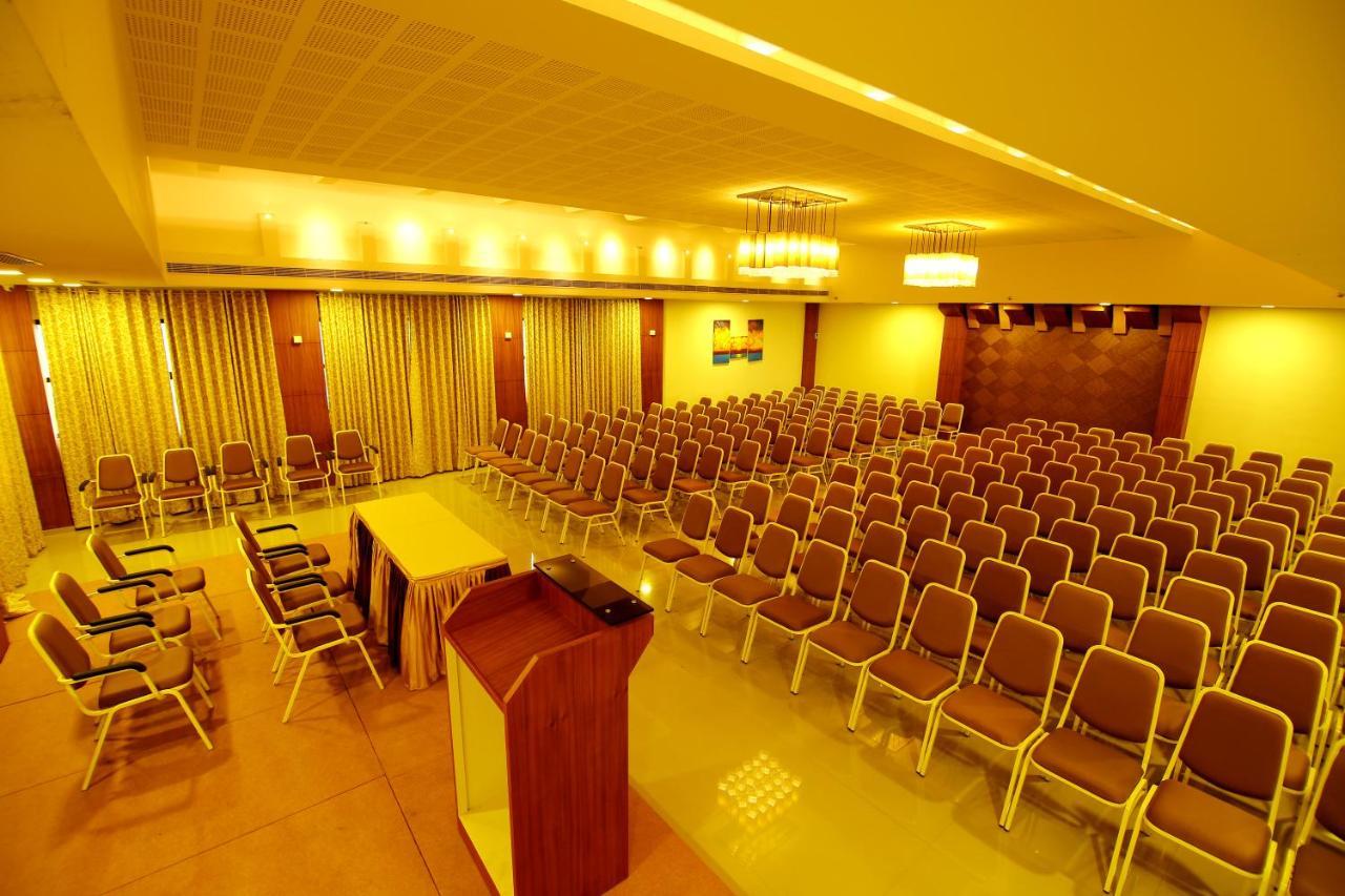 Hotel Hillway Park كولاّم المظهر الخارجي الصورة