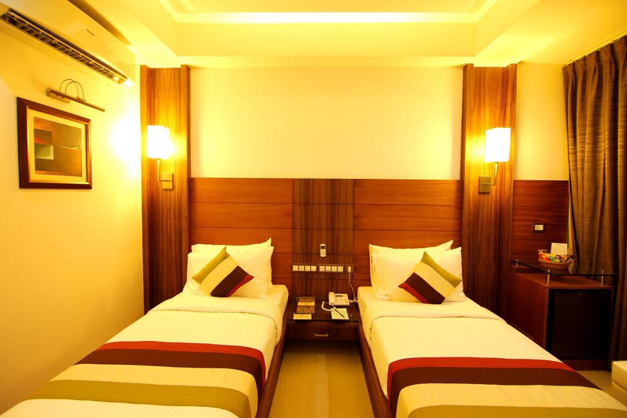 Hotel Hillway Park كولاّم المظهر الخارجي الصورة