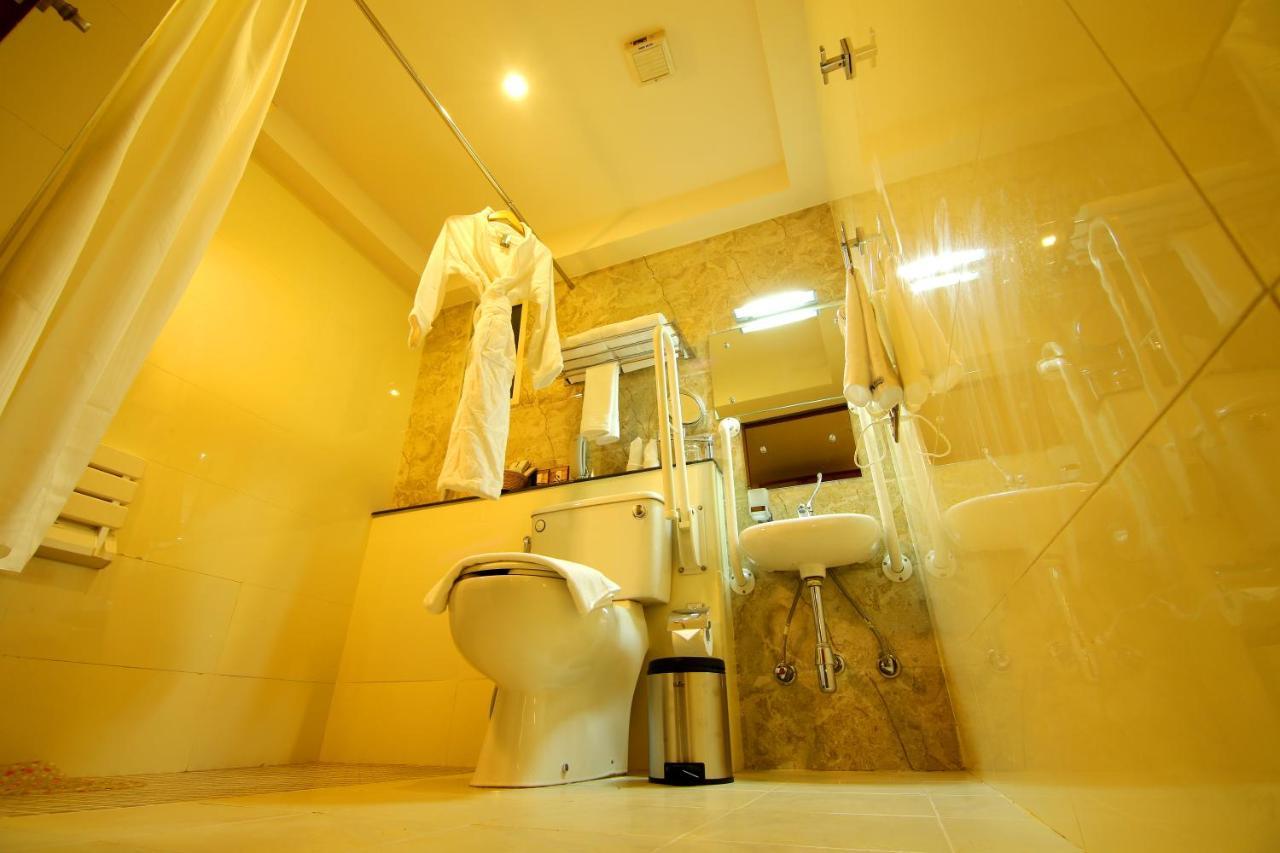 Hotel Hillway Park كولاّم المظهر الخارجي الصورة